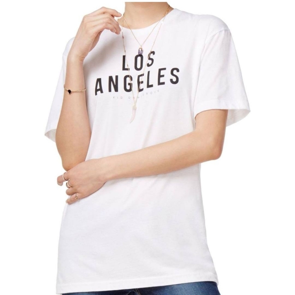 NWOT Kid Dangerous graphic tee M